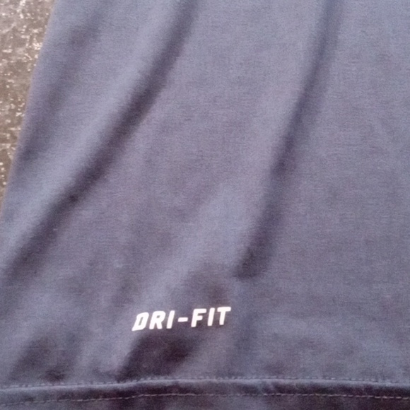 Nike Dri-fit Chicago Bears tshirt - Picture 2 of 4